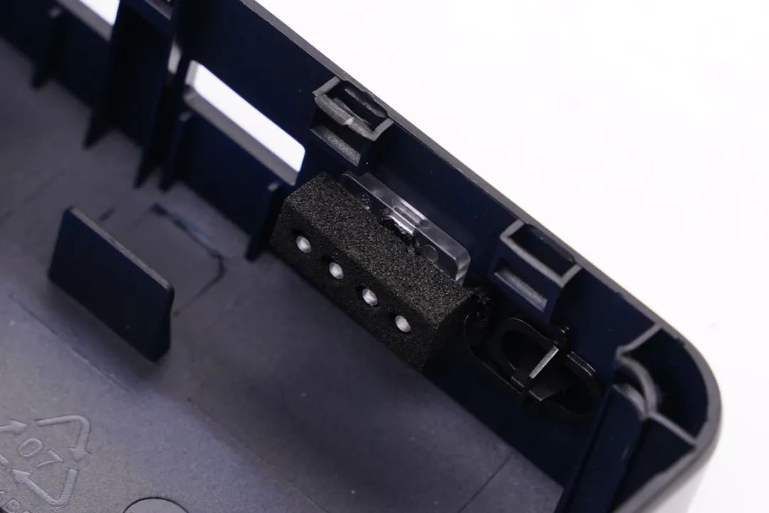 拆解報告：NOKIA諾基亞22.5W快充移動(dòng)電源P6202-充電頭網(wǎng)