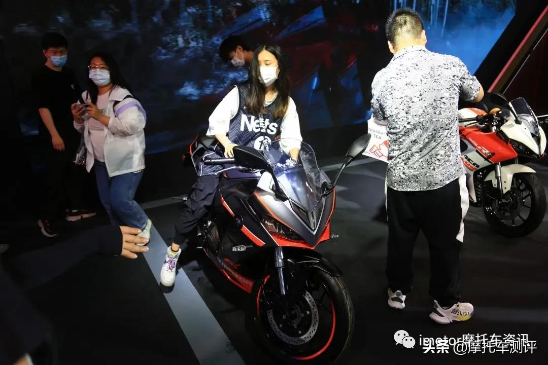 2021北京摩展┃19999元,赛250限时预售,QJMOTOR认准年轻人市场