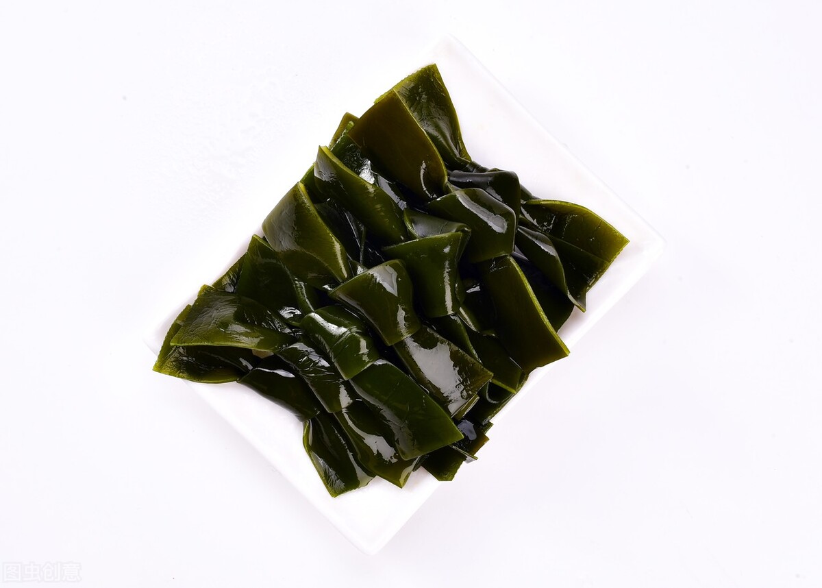 清洗海带，别只会用清水，多加一点调料，杂质脱落，干净无腥味
