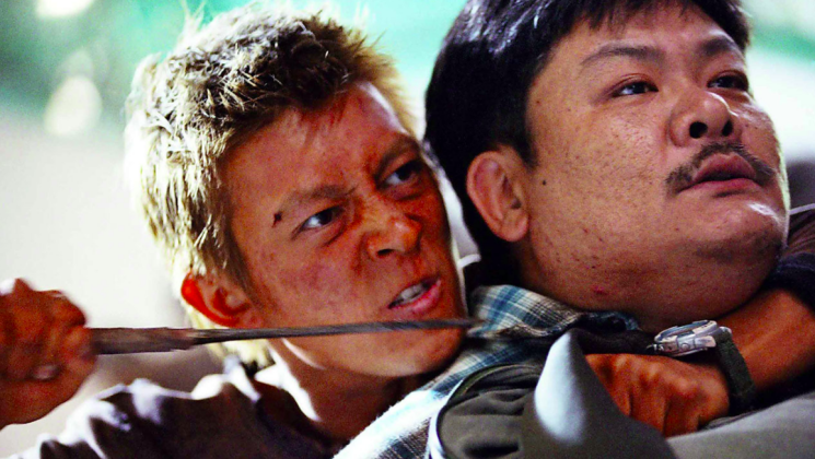 一部黑白电影,充满腐烂肉香