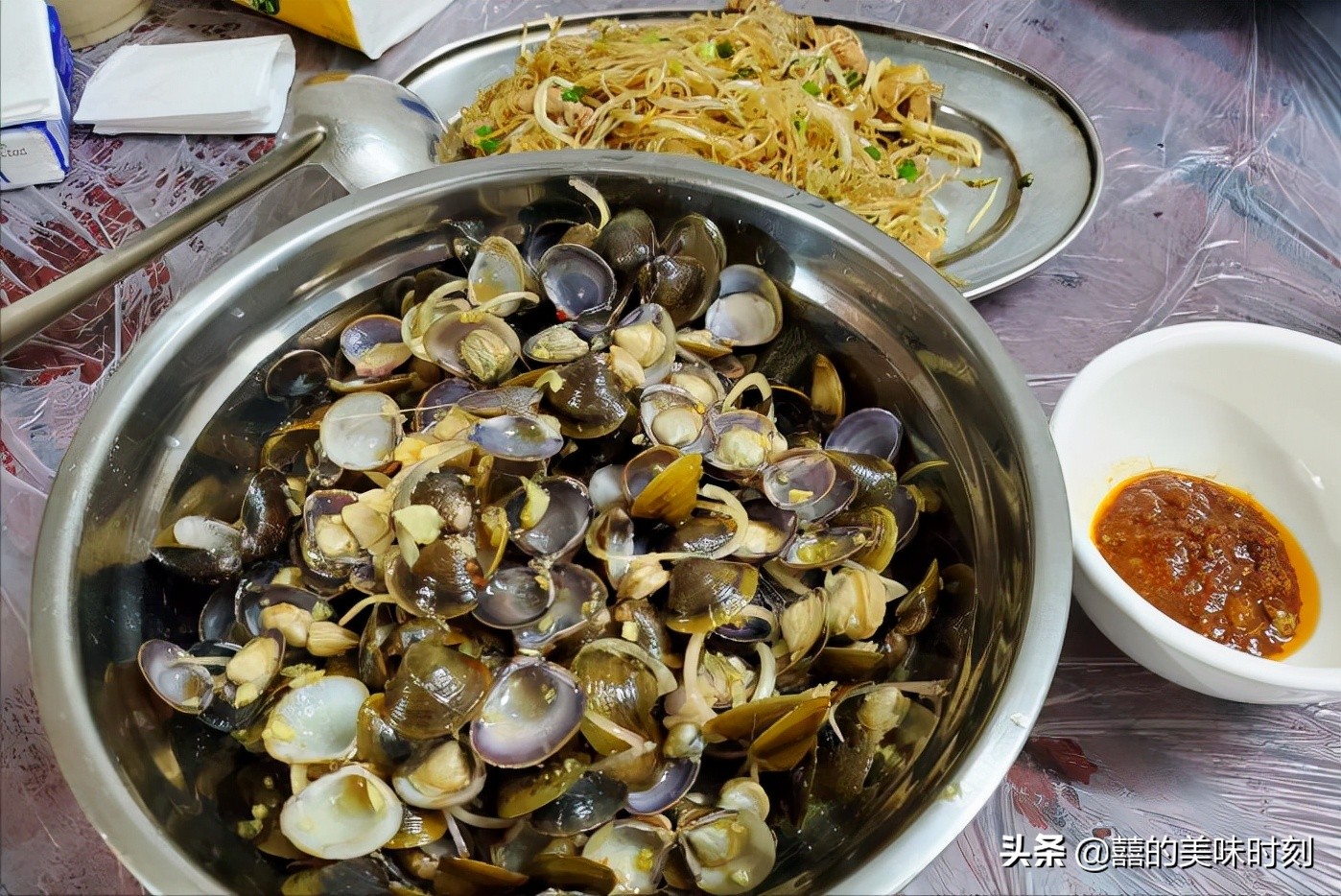 广东巷子里的夜宵店，30年连个招牌都没有，惠州人连汤汁都不放过