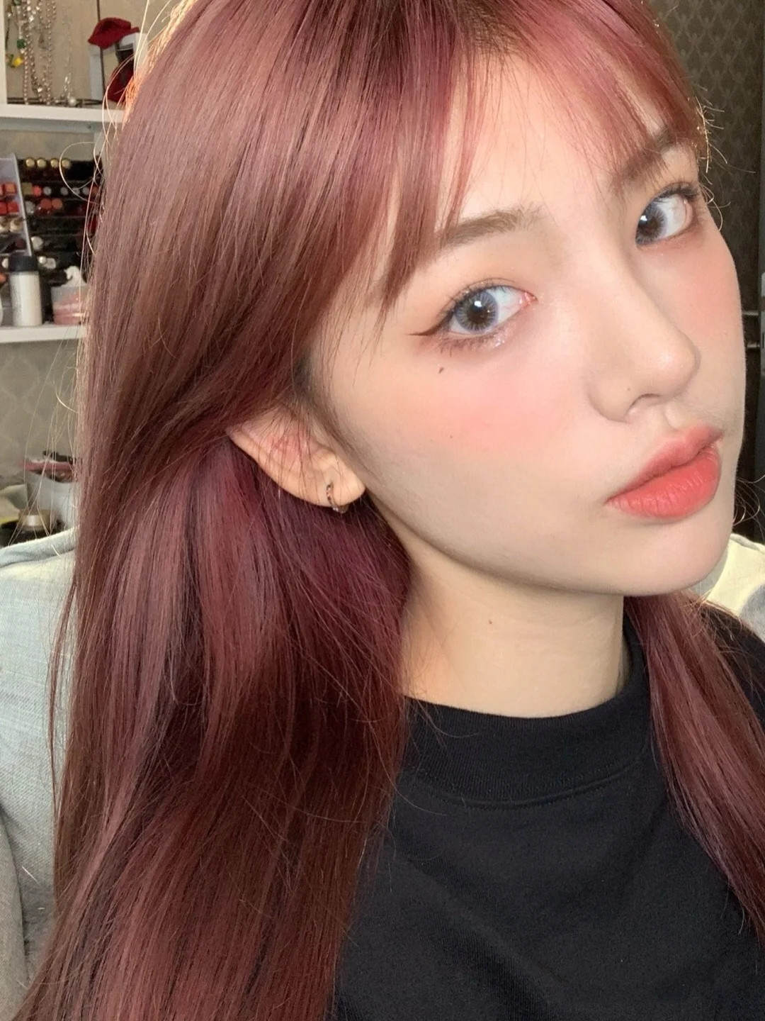 火遍2021的流行发色,紫灰色素颜无压力,亚麻棕灰掉色也很美