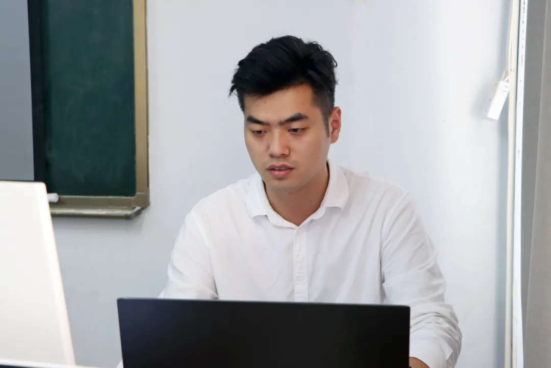 老师化身“主播”？快看过来，新学期网课开始啦