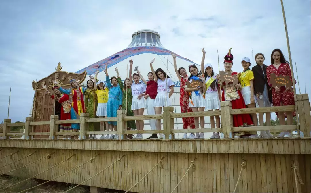 世界旅游小姐畅游巴彦淖尔，美女＋美景，保证让你看花眼