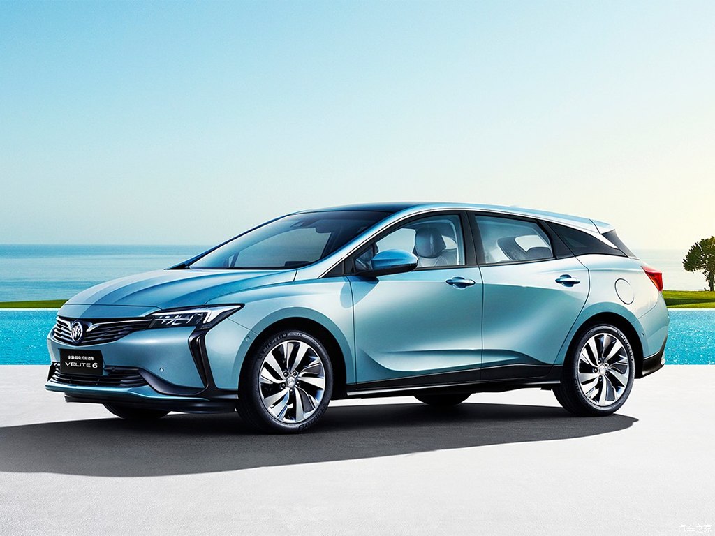 别克一款被遗忘的车，前卫的设计酷似超跑，媲美新马自达3