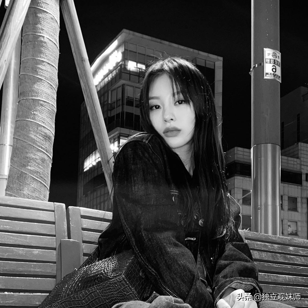 美貌不输明星，韩国最美伴舞noze，学院风穿搭气质出尘