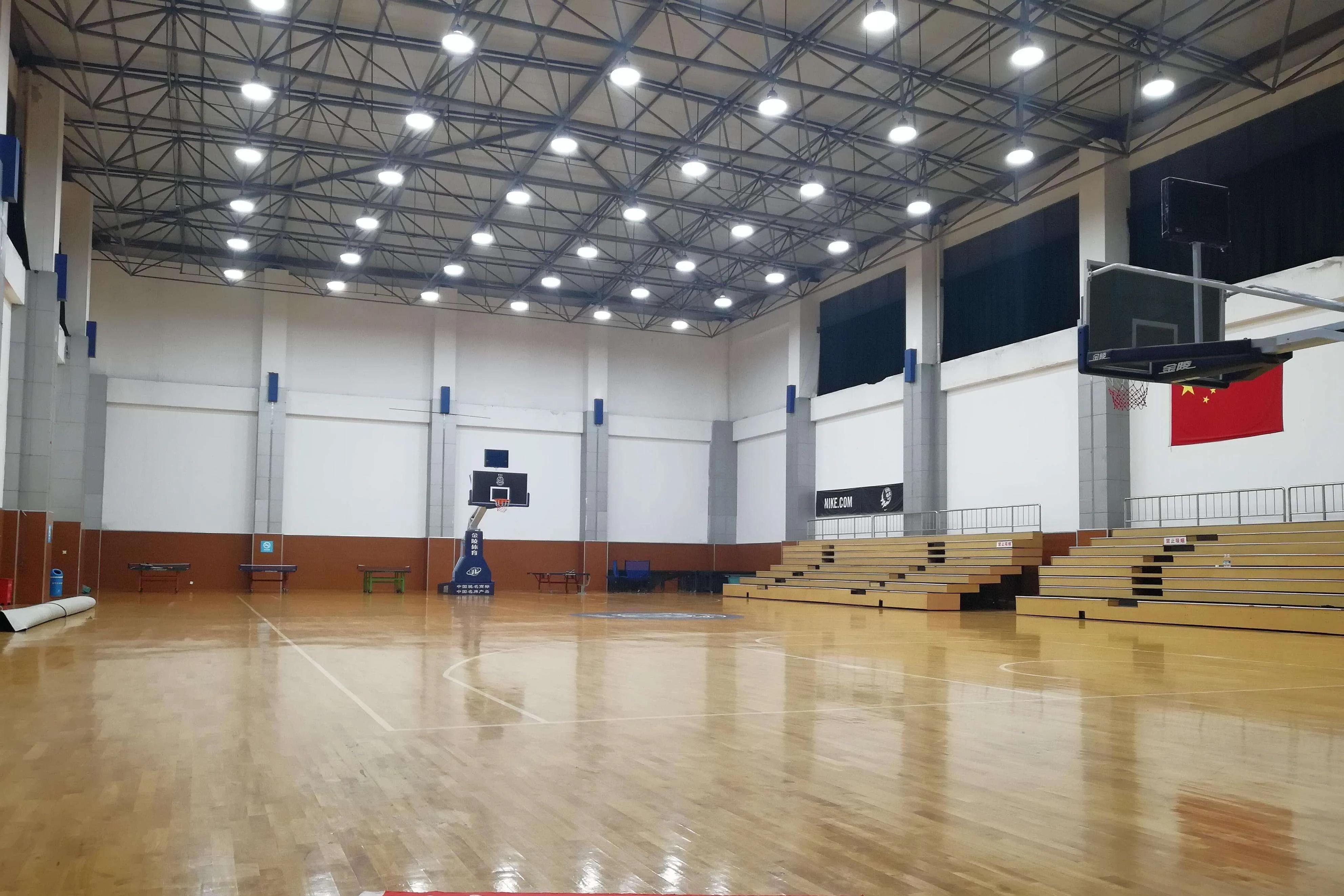 室内篮球场(建一个室内篮球场需要多少钱?