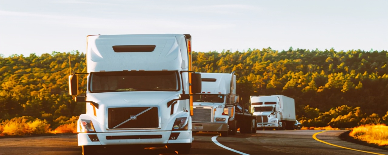 一般纳税人公司买车怎么做账？以谁的名义买车更合适？