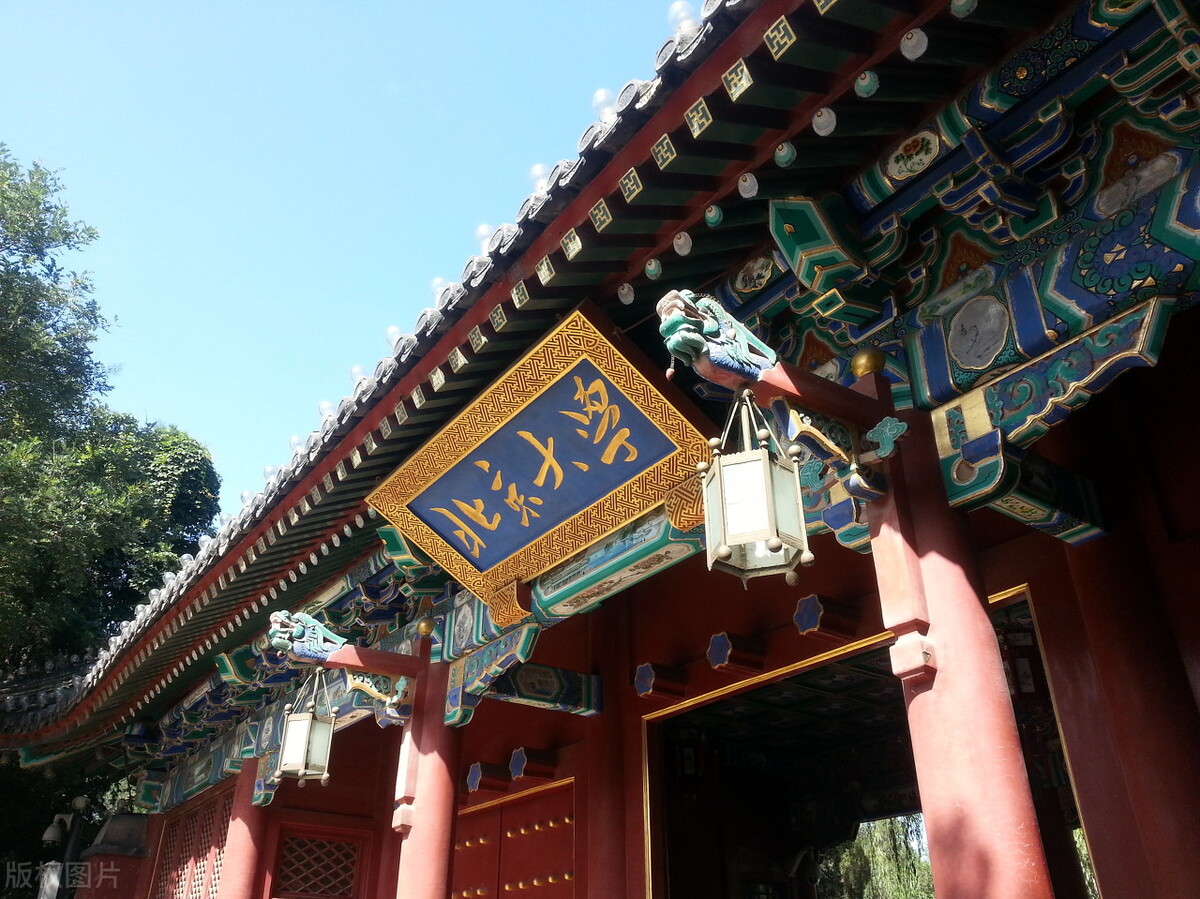 进入清华北大简单吗？专家总结进入名校的4个方法，高效且有用