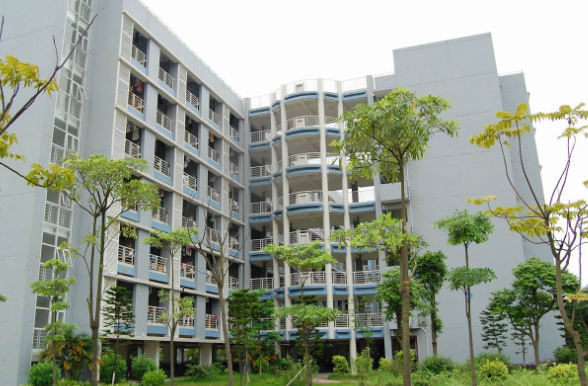 大一新生晒“包厢式宿舍”，让人羡慕不已，网友直言复读来得及吗