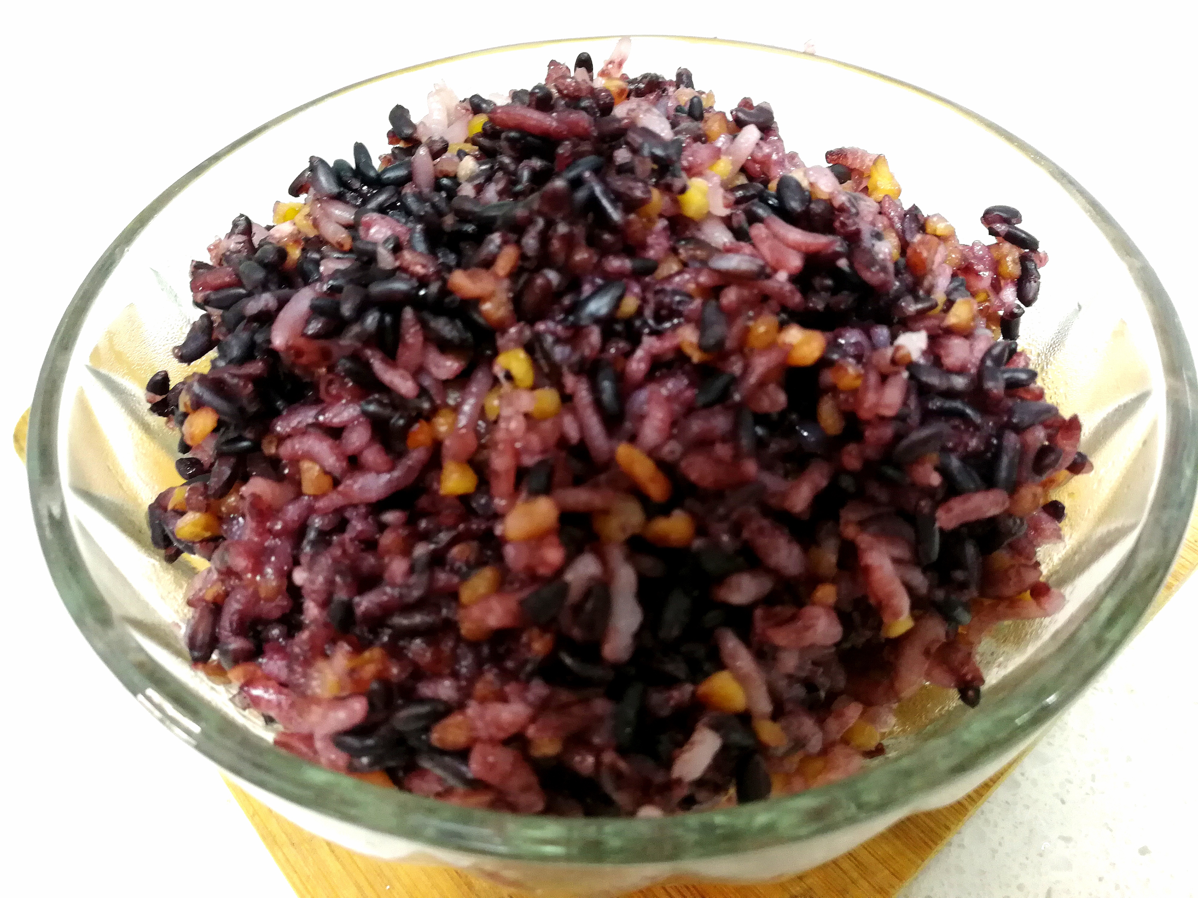 蒸黑米饭又硬又难吃?教你3个小窍门,搭配2样,无糖自然香甜软糯