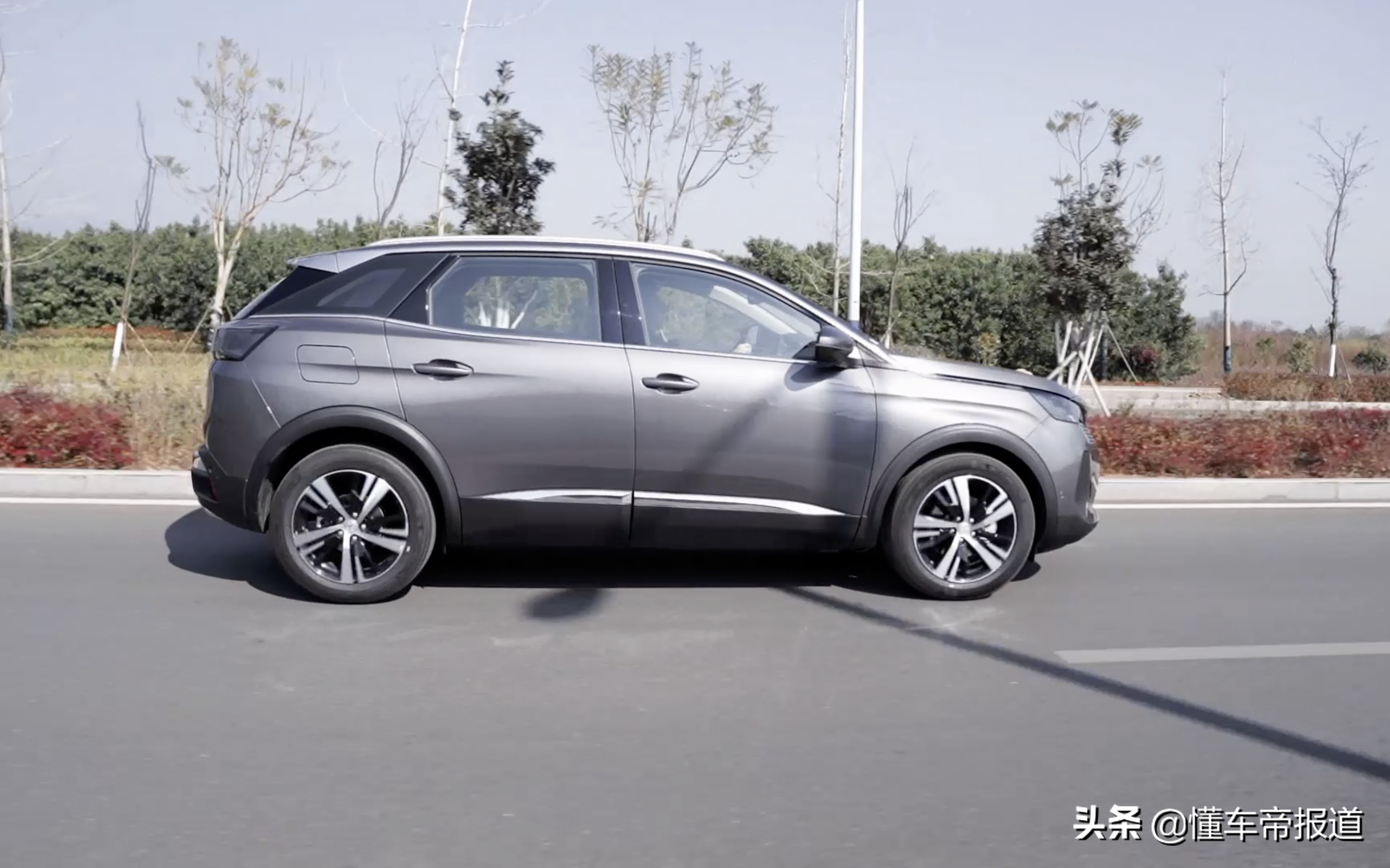 新车｜全系标配8AT，后悬仍是扭力梁，试驾标致4008