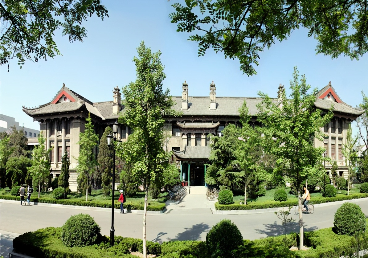 河南大学郑州校区首年招生：专业热门，录取分数会高于主校区吗？