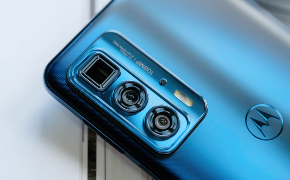 性价比“内卷”，“卷”不过Moto！12G+256G+骁龙870降至1799元