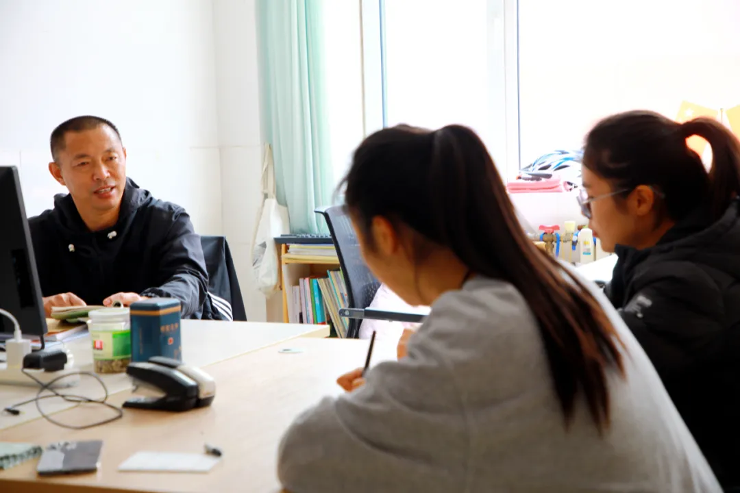 壽光圣城中學(xué)初中部:視導(dǎo)領(lǐng)航助成長(圖29) 壽光圣城中學(xué)初中部:視導(dǎo)領(lǐng)航助成長(圖29)