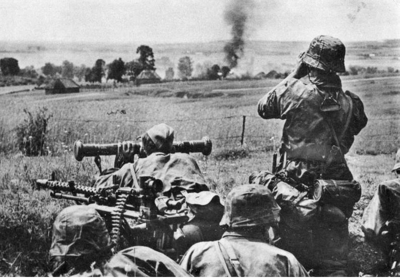 1944年德国虎王坦克王牌指挥官卡尔·鲍曼一战击毁敌军57辆坦克