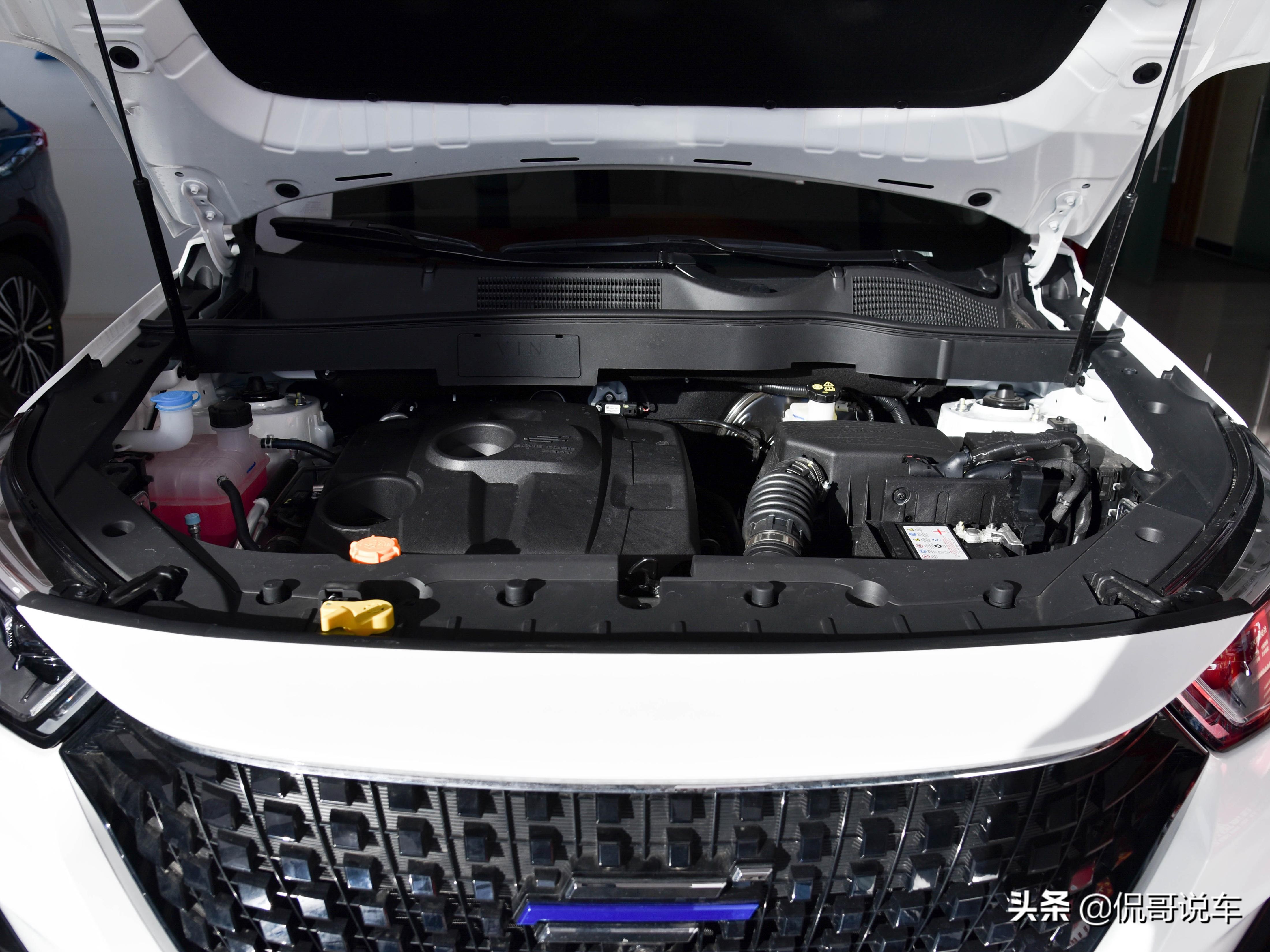 适合全家出游的7座SUV 小哥带你一起看长安欧尚科赛Pro