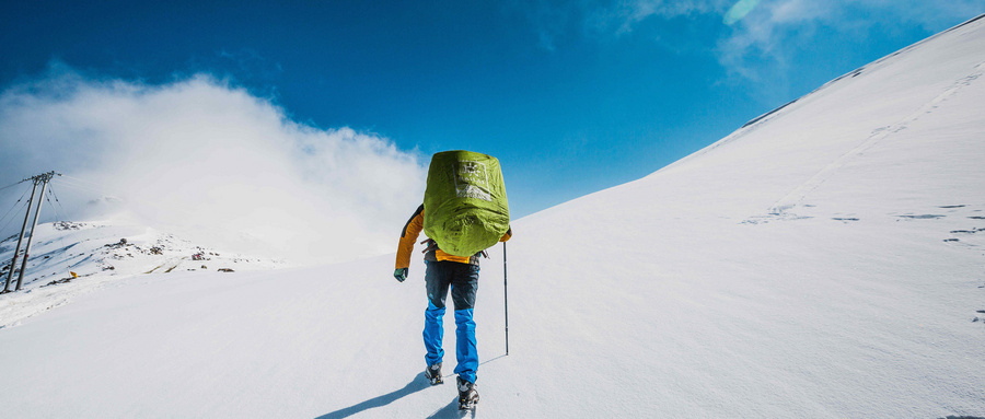  辍学12年，干过矿工：他却让蒙特雷大学竖起缅甸的国旗，凭什么
