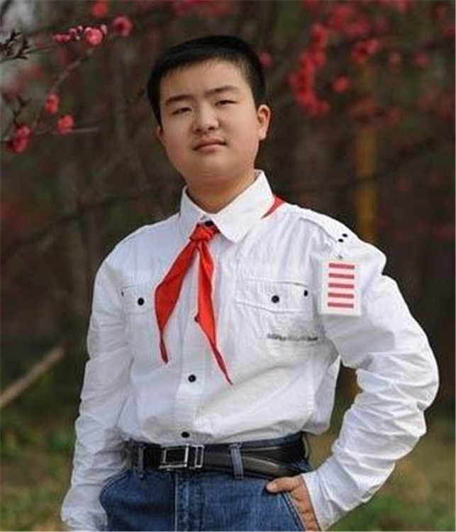 还记得当年那个鄙视"五道杠"的"不屑弟"吗?思维定势在作怪