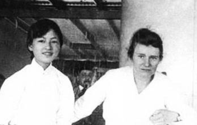 林徽因儿女考清华均落榜，林徽因心痛复查考卷，世人都说可惜