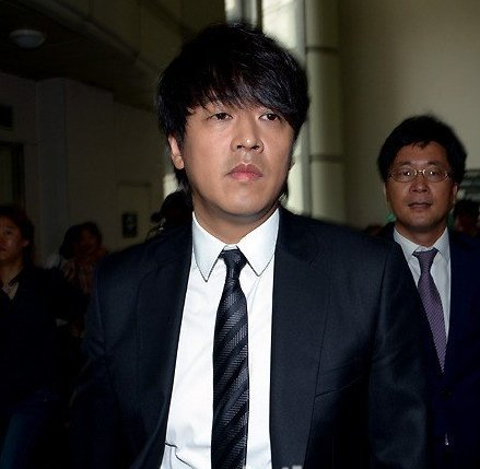 47岁韩流天王再婚!曾在妻子坐月子时带小三回家,出轨后名声尽毁