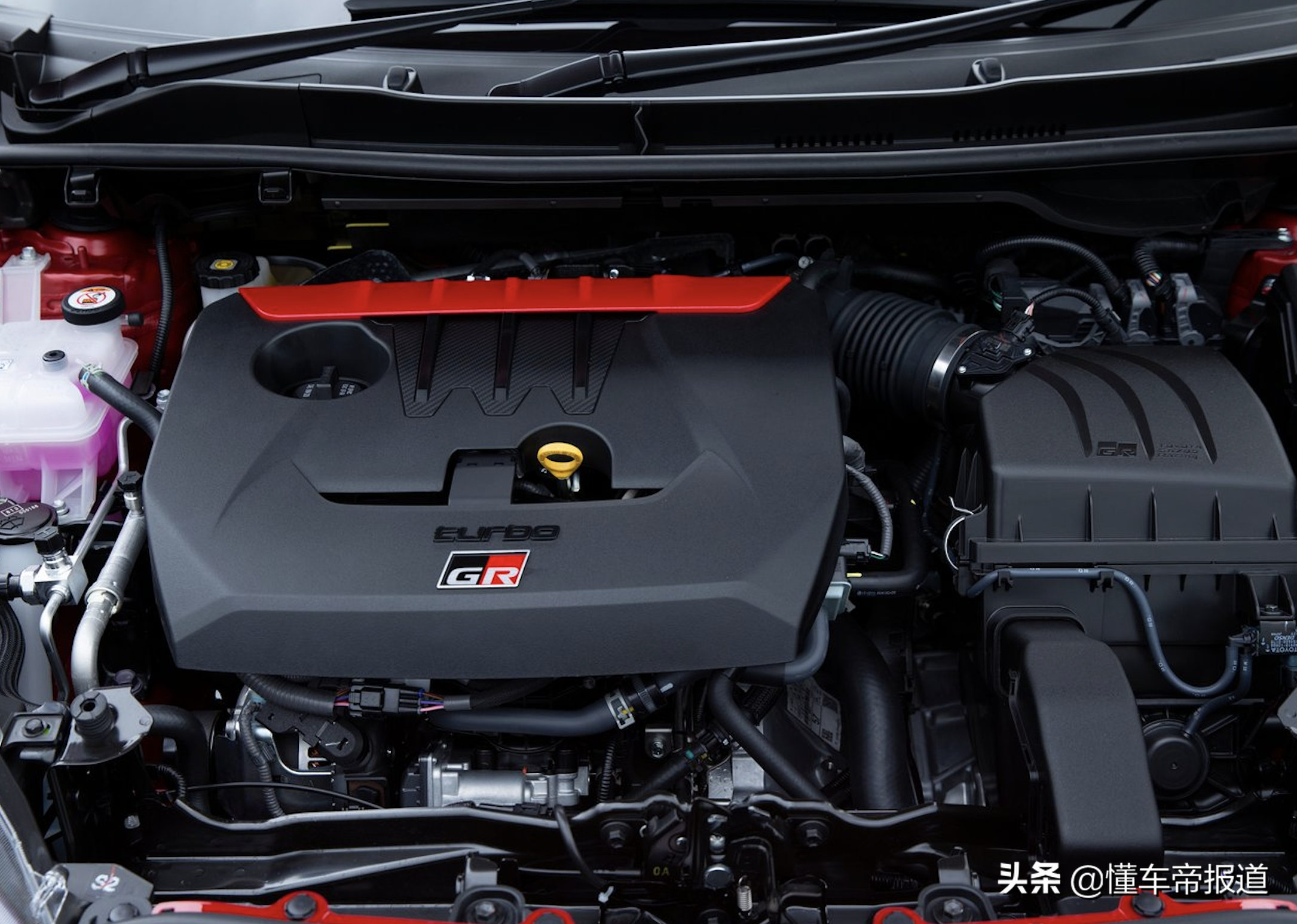 新车 | 或搭载GR YARiS同款动力，有望明年亮相！丰田GR卡罗拉预告图