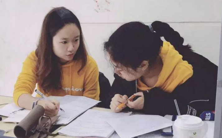 “不让补课，请大学生家教可以吗？”官方做出回应，家长放心了