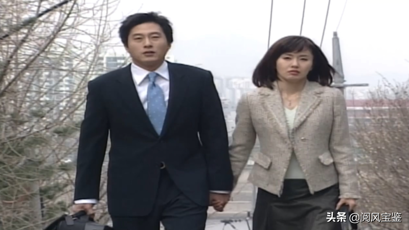 以前在海外剧场最受欢迎的女演员，49岁还没结婚，喝了之后怎么办？