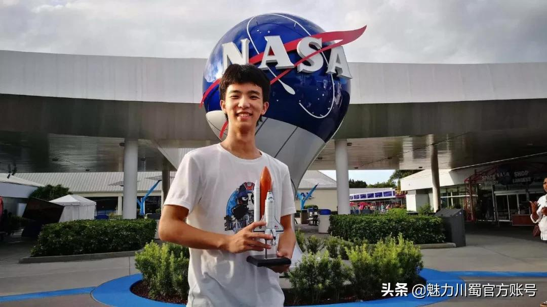 成都外国语学校：成外人，在清北！2021年，7个北大，17个清华