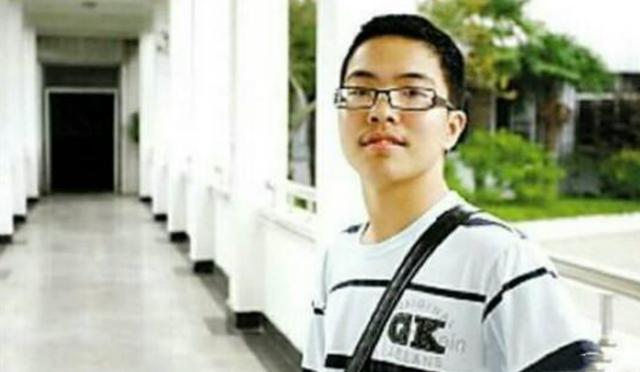 755字高考满分作文，30字老师不认识，阅卷组长写了近2000字注释