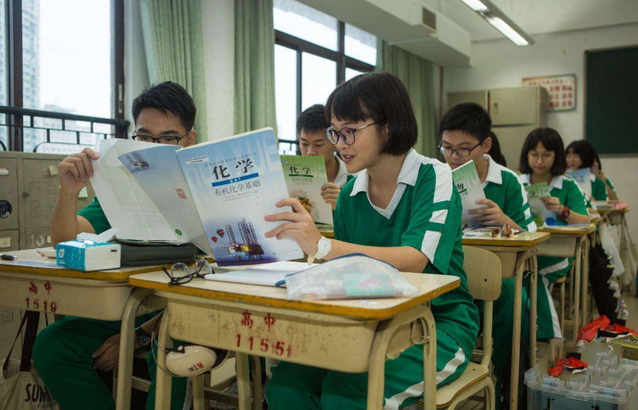 适合中等生捡漏的4所985大学，500多分能报考，考生别错过