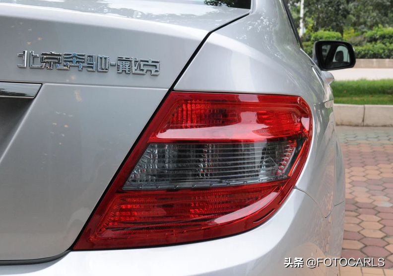 08款奔驰C 200K实拍，最经典的一代立标C，1.8T当时售价38.5万