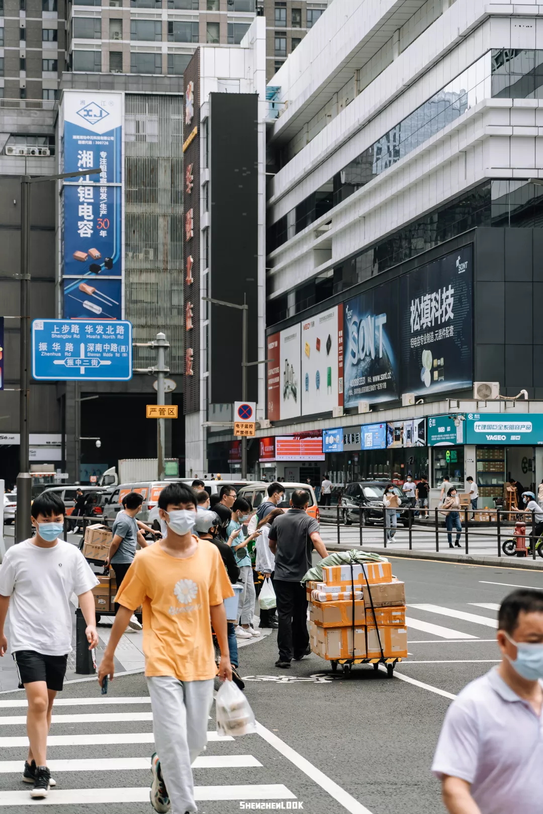 深圳华强北电子市场（深圳最大的电子商城）