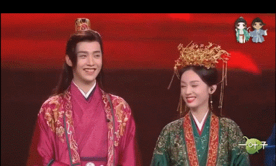 “浪浪钉”成背景板了？周也马闻远CP感爆棚！这眼神真不是在谈吗