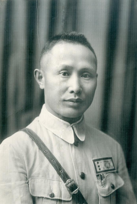 1936年南京高官被舞女色诱，放走一名强奸犯，蒋介石震怒：严惩