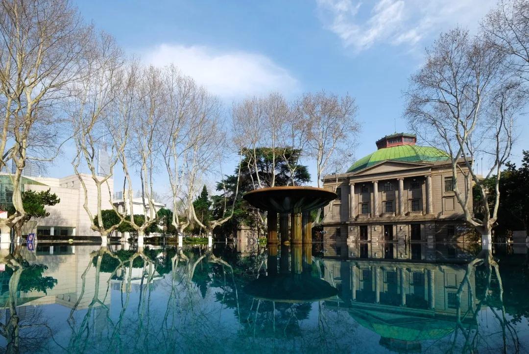 从江苏走出，他以报国之心赴法国留学，用一条线将中国分成两个