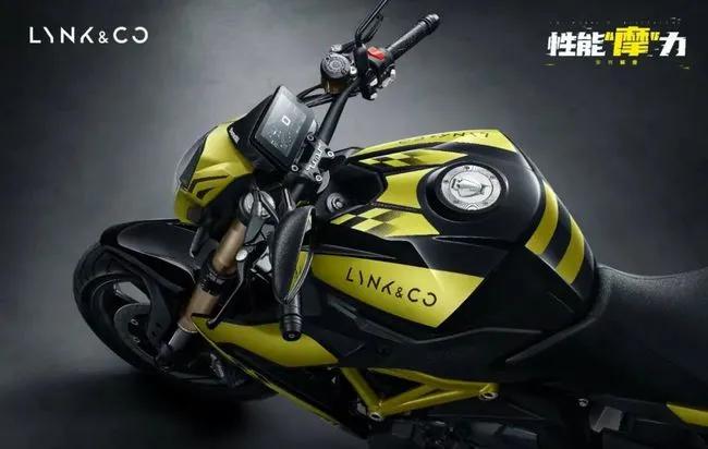 吉利豁出去了，曝光兩款摩托車，兩輪/三輪雙選，顏值不輸杜卡迪