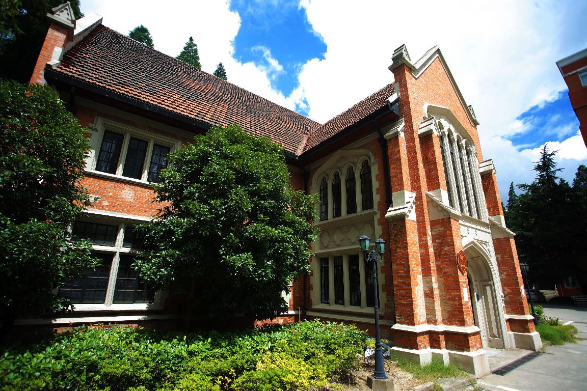 信义勤爱，思学志远：上海理工大学2021年美术艺考政策解读