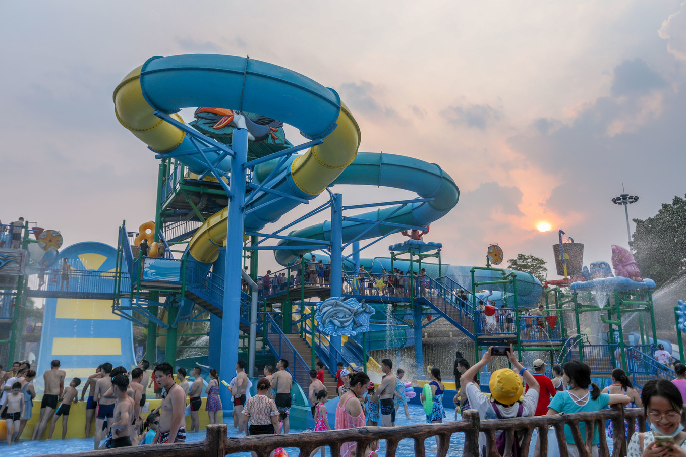 顺德华侨城欢乐海岸游玩攻略(夏日清凉|到顺德华侨城欢乐海岸plus收获