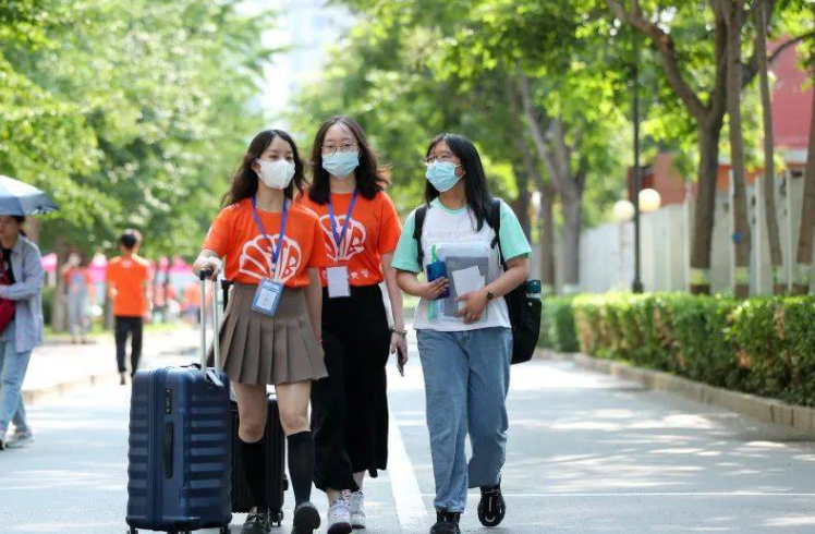 大学毕业才发现，省外城市再繁华，也比不过省内读大学的优势