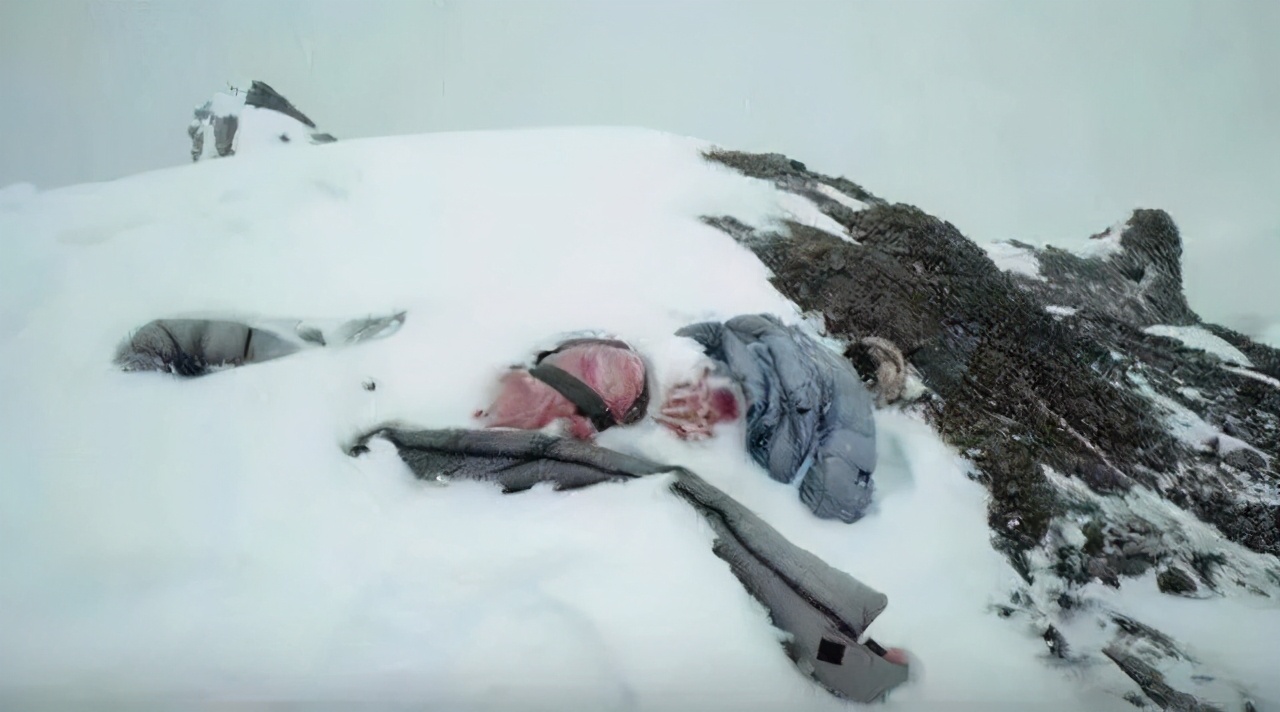 人类是讲究死亡尊严的动物,在各国不同的文化中都有安葬死者遗体的