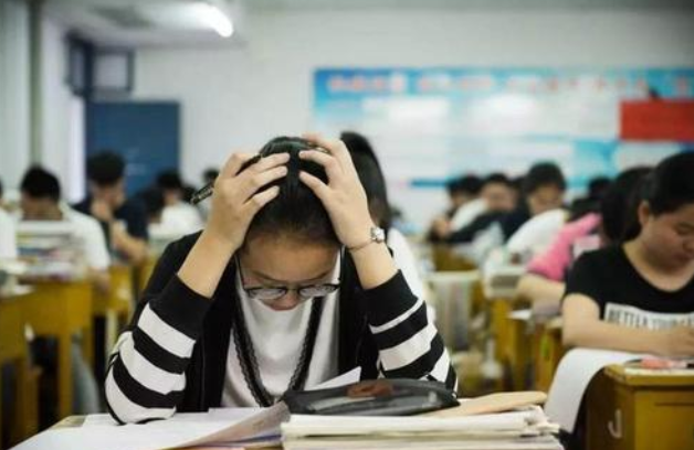 “宁读烂高中也别读职高”，3年后差距明显，家长：还好没选错