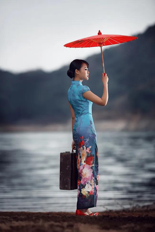 关于介绍旗袍的图片说说配图「短句」 _qq说说网