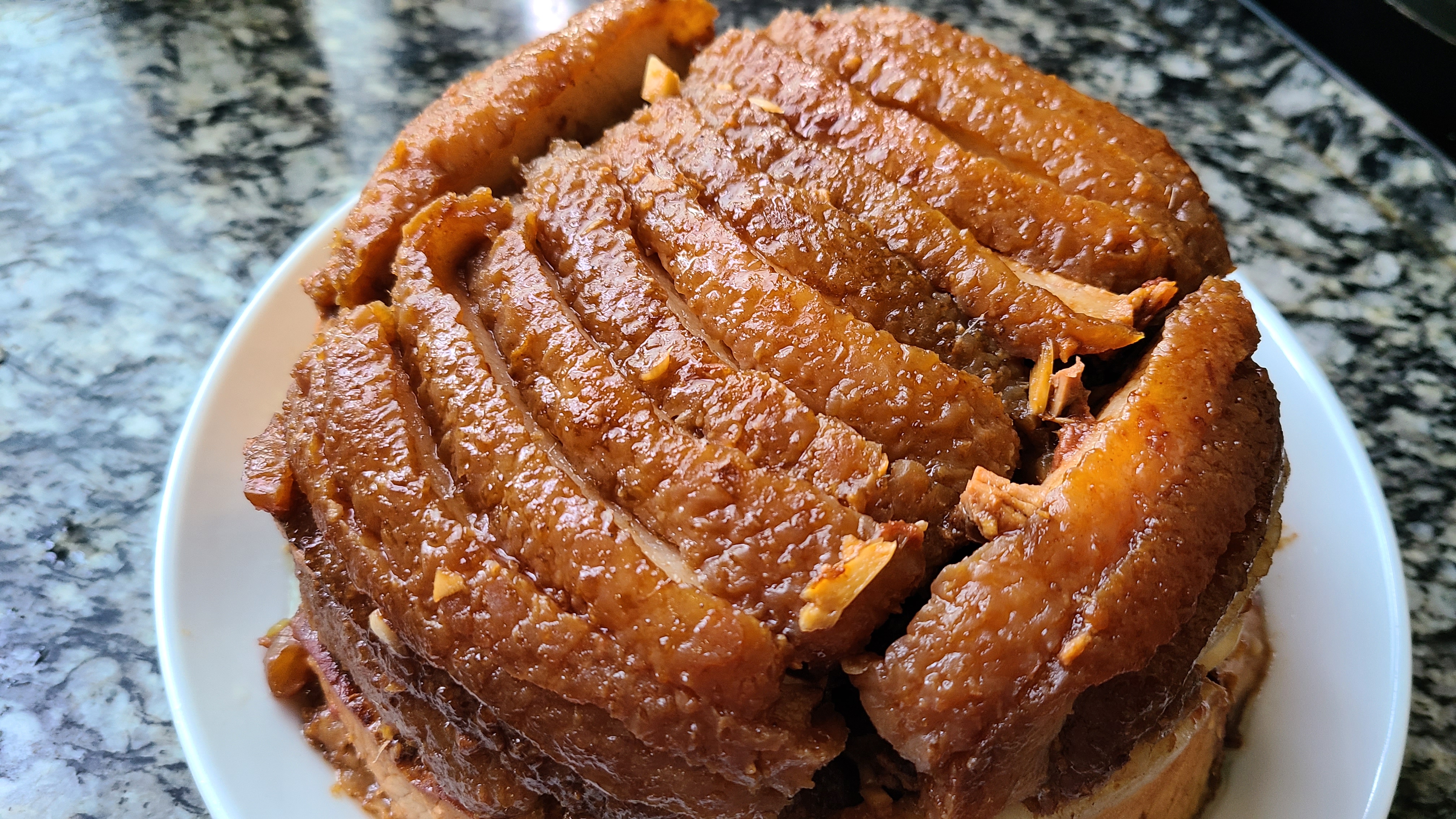 扣肉这样做味道更香，教你一个广东做法，简单好吃，看着就馋