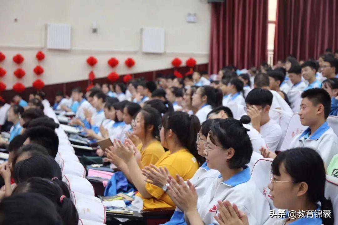 高三一年，数学由88升至144分，她逆袭成功进北大，离不开这两点