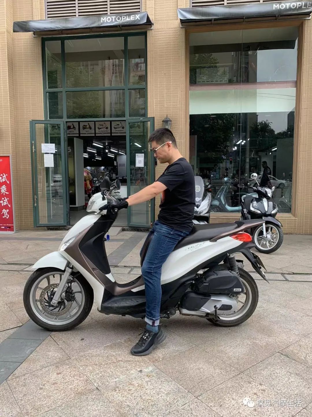冷峻孤傲的欧洲上班族-聊聊比亚乔Medley150
