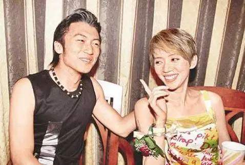 梅艳芳罕见照：从4岁到40岁，34张照片看尽“女人花”短暂的一生