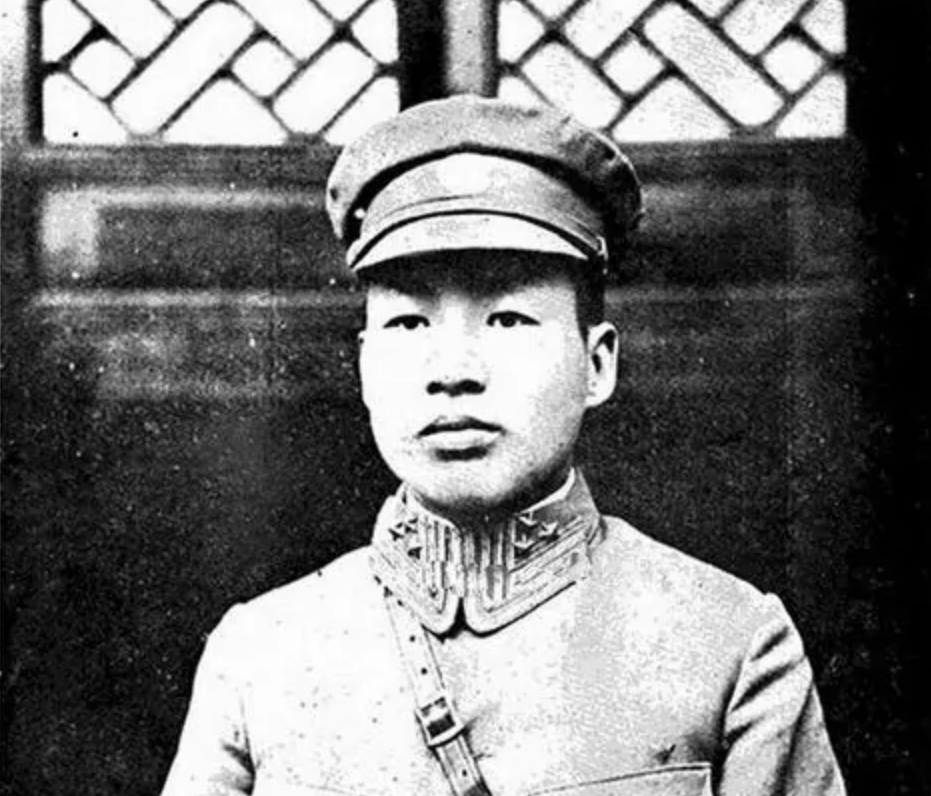 川军上报打死一红军将领，蒋介石看到名字却破口大骂，这是为何？