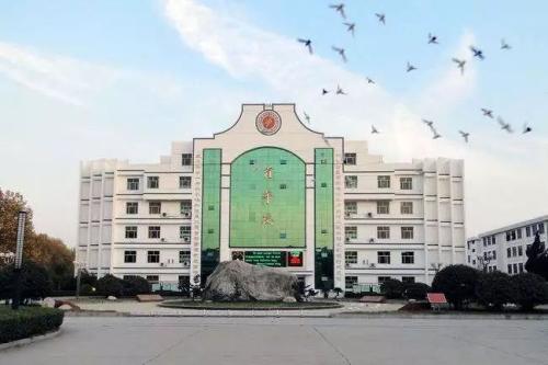 江苏宿迁最好的的四所高中，用成绩说话，一代新人胜旧人