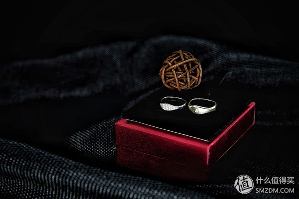送老婆一万左右的礼物（一周年送媳妇啥礼物）
